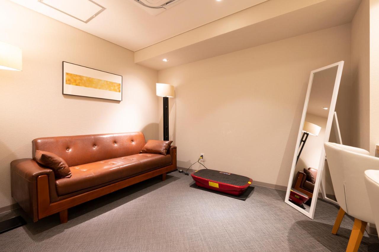 First Cabin Kyoto Karasuma For Women Eksteriør billede